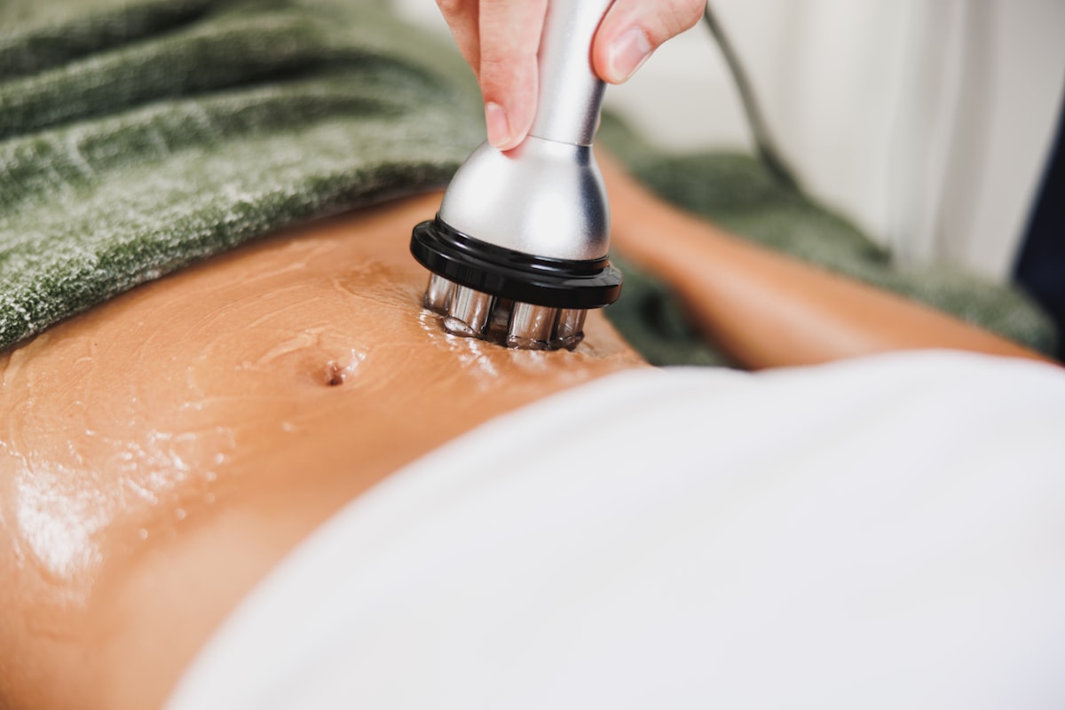 Fat Freezing (Cryolipolysis) — Enfield Royal Clinic Khalifa City